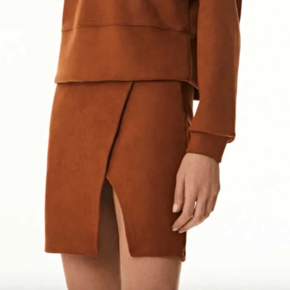 Lanston Faux Sueded Front Slit Mini Skirt NWT Size Medium